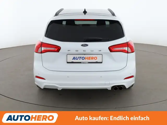 Ford Focus view 5