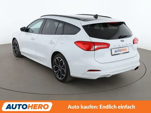 Ford Focus view 4