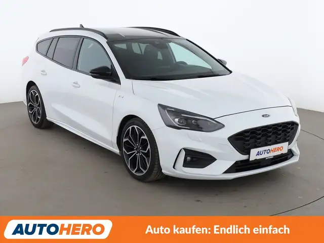 Ford Focus view 8