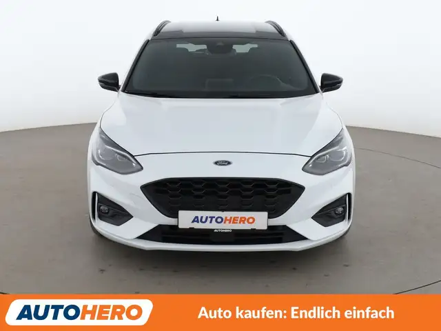 Ford Focus view 9