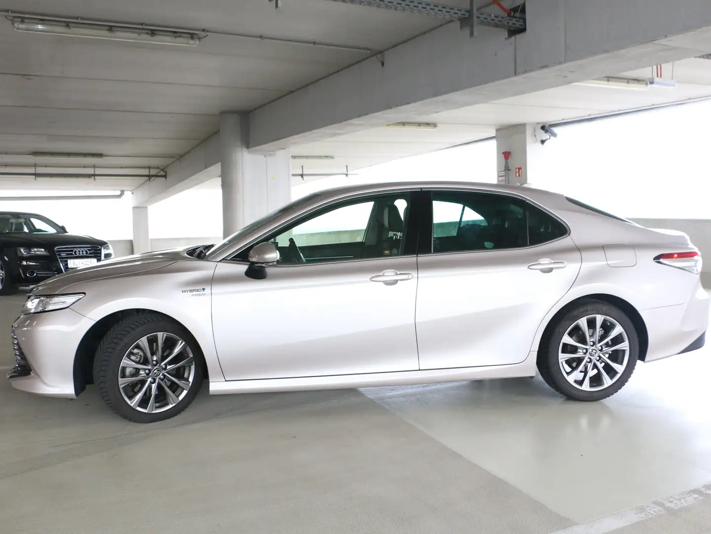 Toyota Camry Camry 2,5 Hybrid Lounge Aut. Lounge Wit - 1