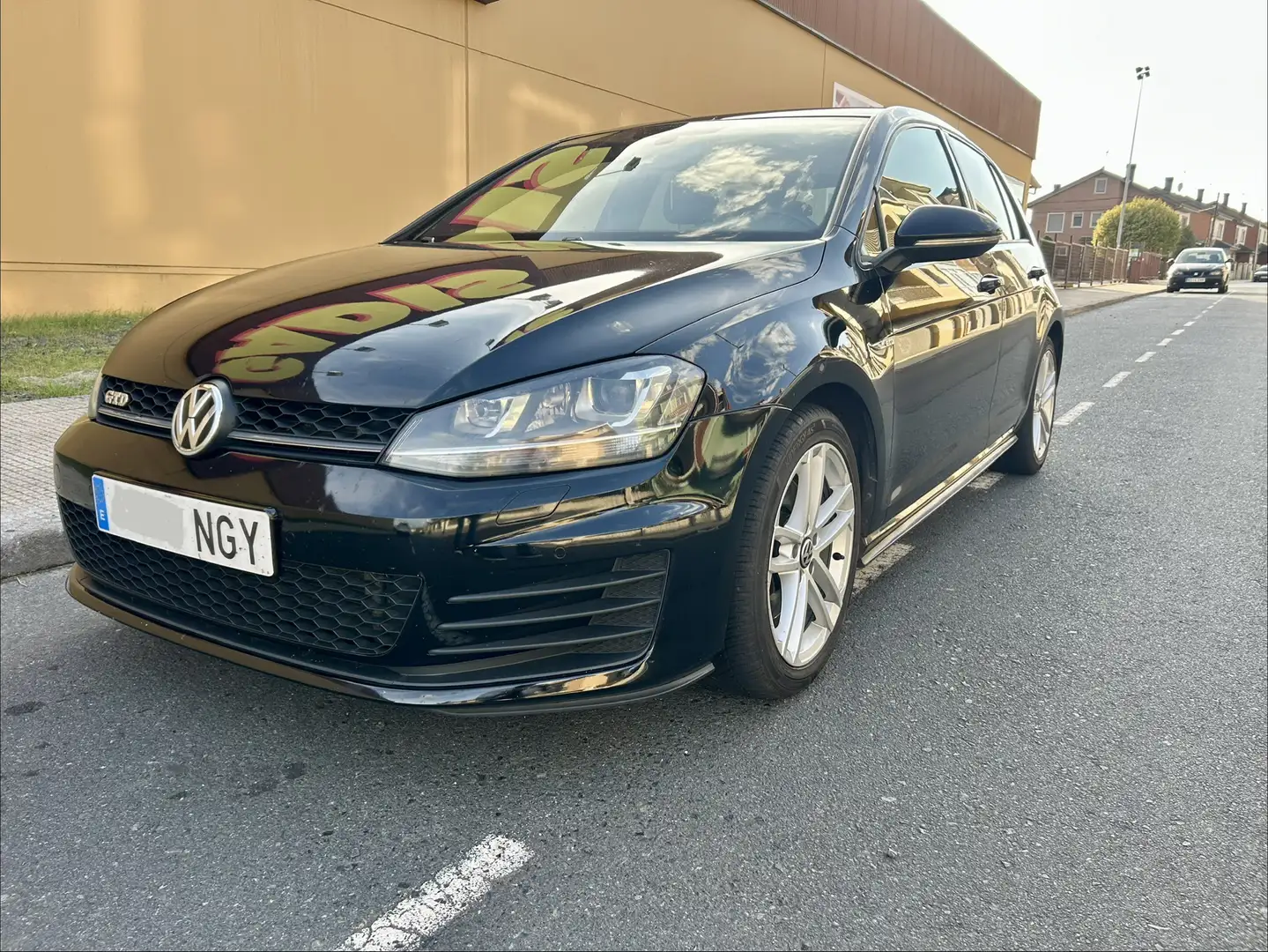 Volkswagen Golf GTD 2.0TDI CR BMT 184 - 1