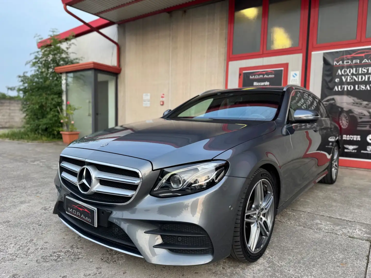 Mercedes-Benz E 220 E 220 d S.W. 4Matic Auto Premium Plus Grigio - 2