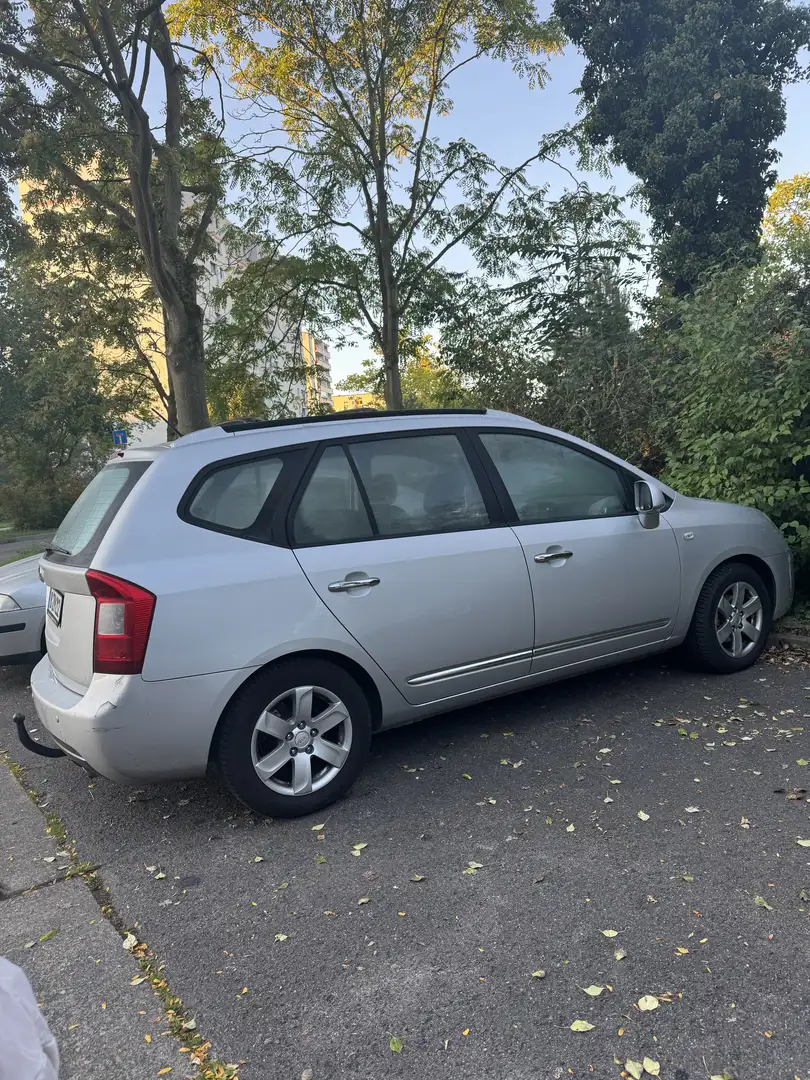 Kia Carens kia carens 7 sitzer Silber - 1