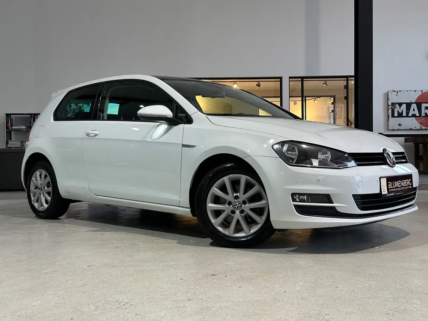 Volkswagen Golf VII 2.0 TDI Lim. Cup BMT*Pano,Tempo,AHK* Weiß - 2
