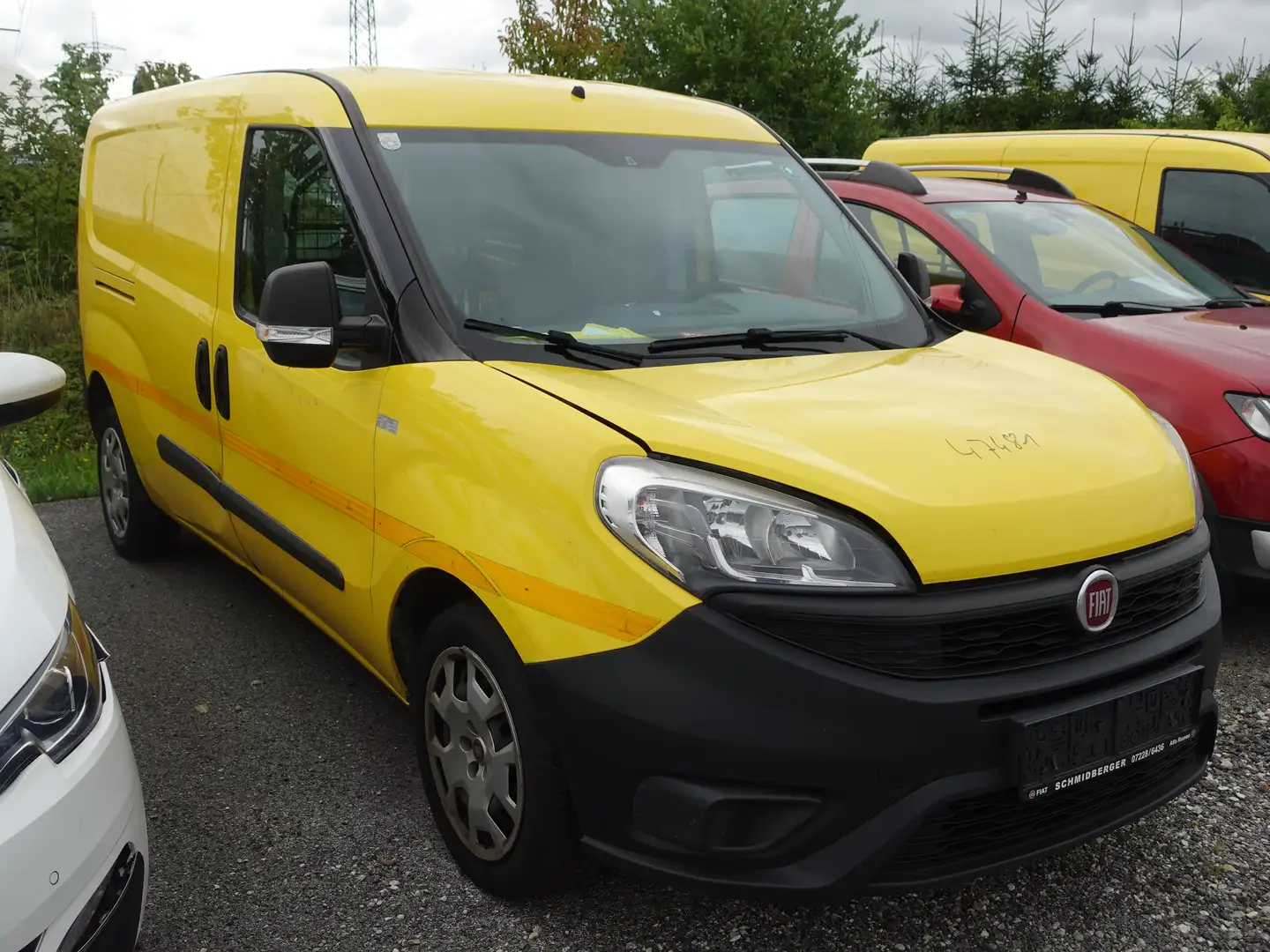 Fiat Doblo Maxi 1,3 Amarillo - 1