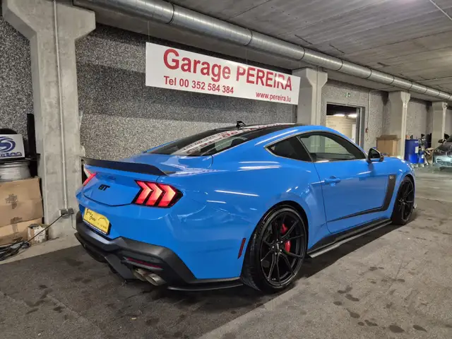 Ford Mustang view 27
