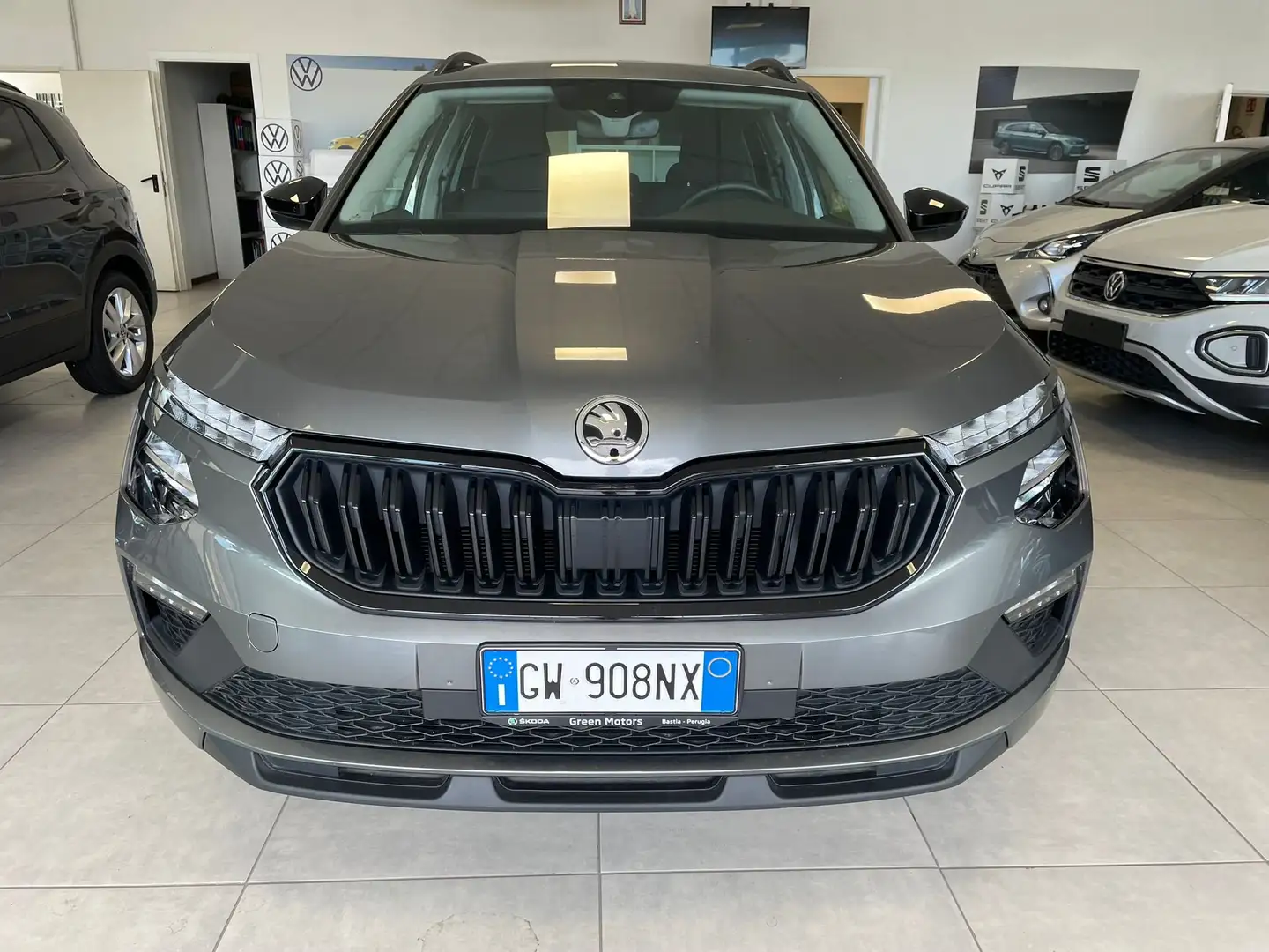 Skoda Kamiq Kamiq 1.0 tsi Black Dots 95cv Grau - 2
