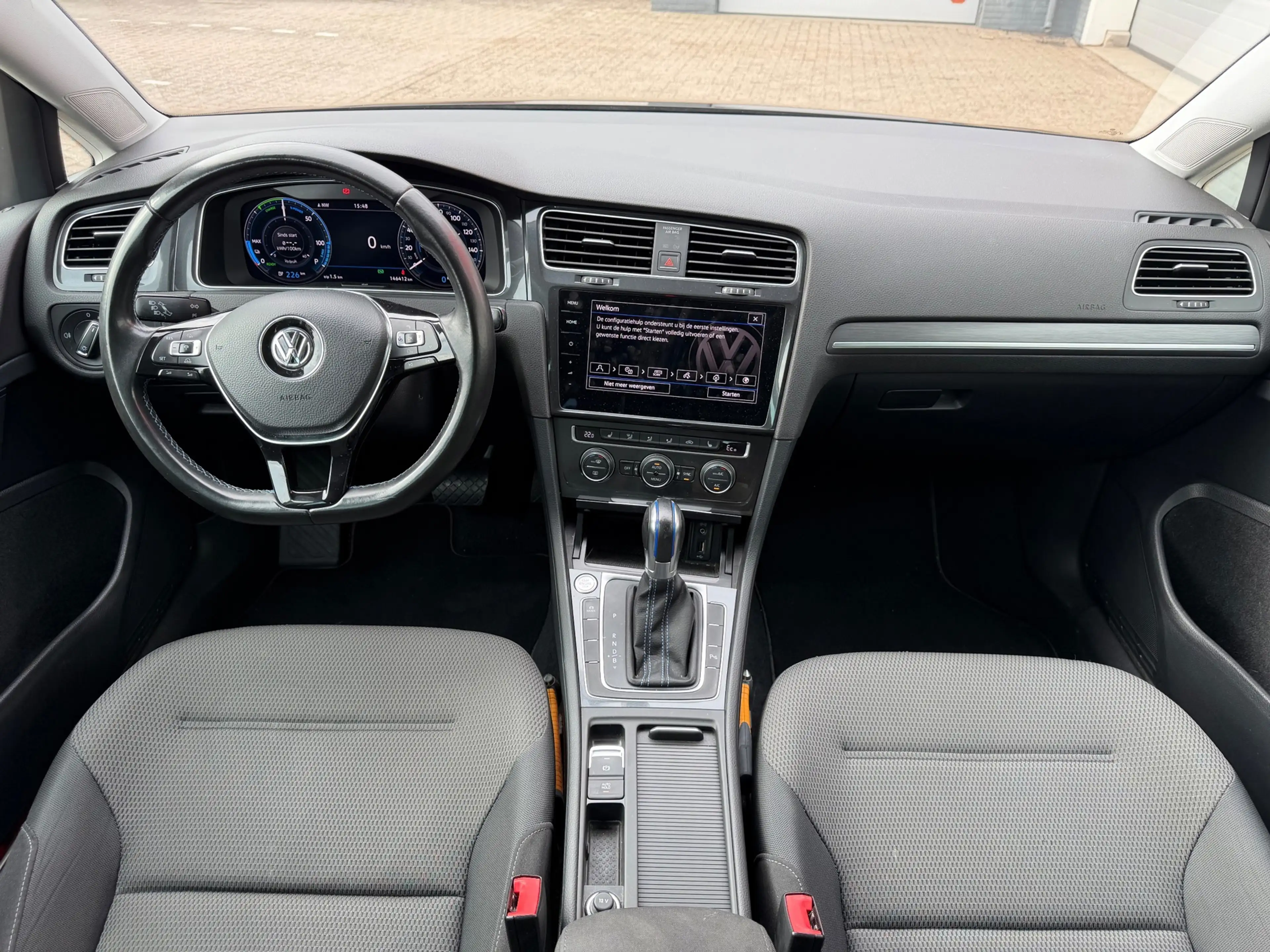 Volkswagen e-Golf E-Golf, navi, acc-cruise, digi-dash, soh 88% — photo 7