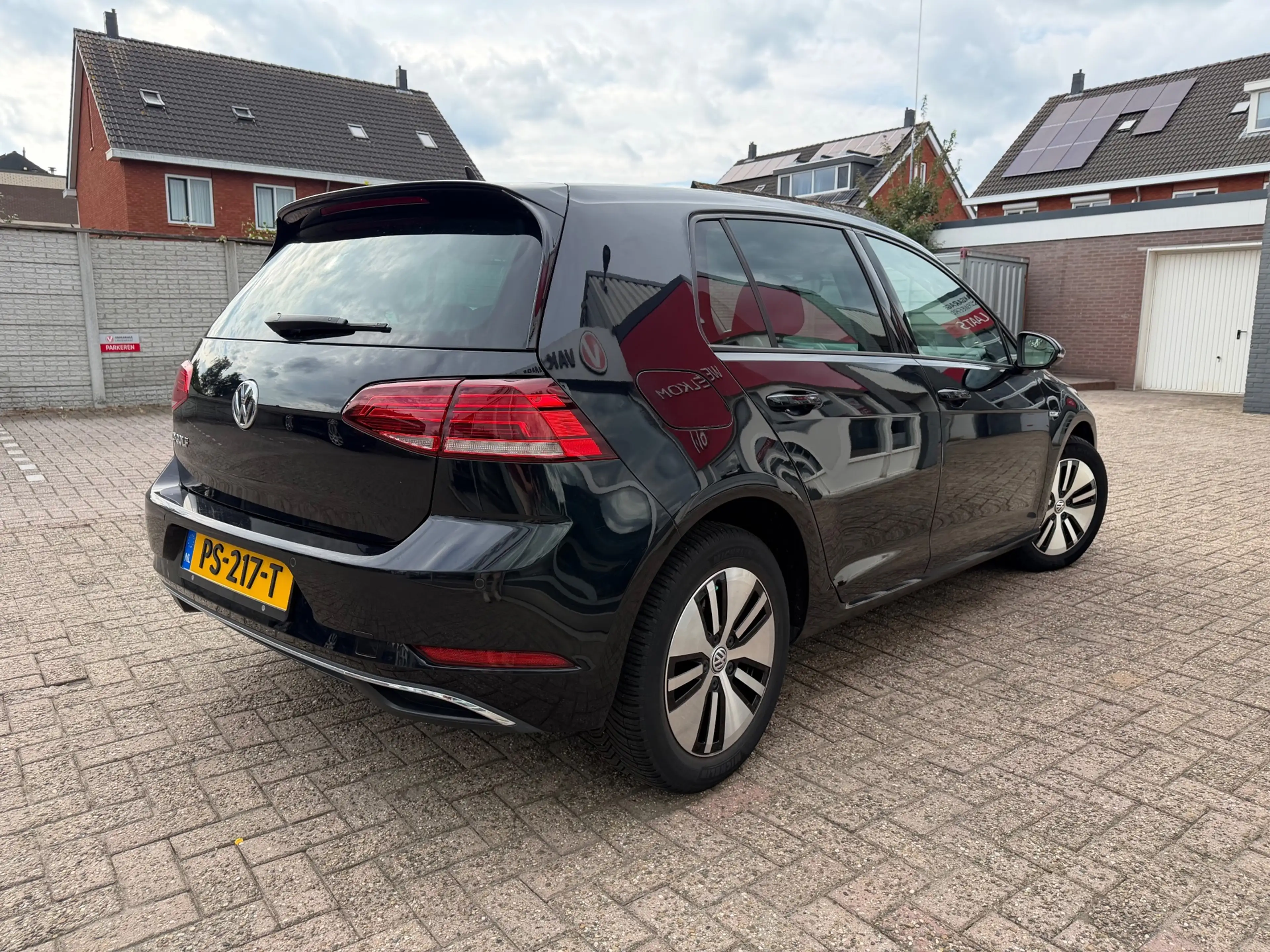 Volkswagen e-Golf E-Golf, navi, acc-cruise, digi-dash, soh 88% — photo 4