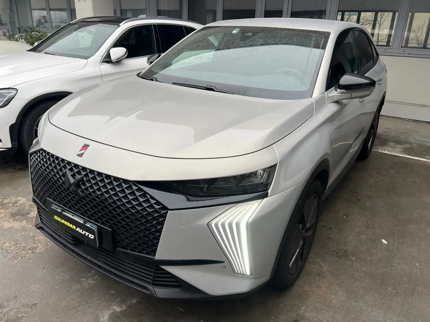 DS Automobiles DS 7 1.5 bluehdi performance line 130cv auto Grau - 1