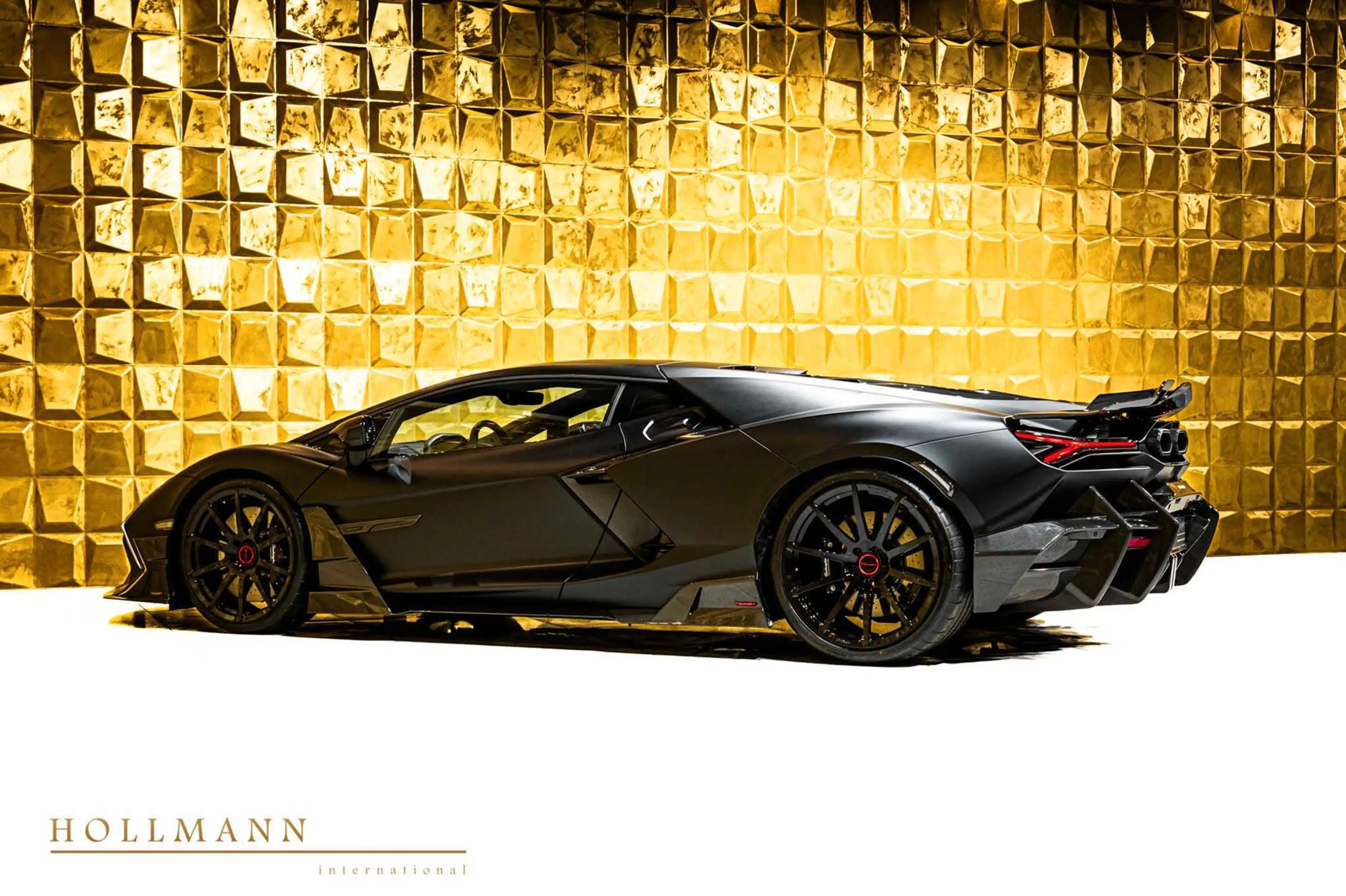 Lamborghini Revuelto by MANSORY — photo 10