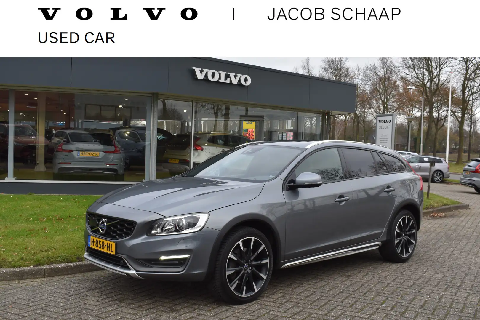 Volvo V60 Cross Country T5 245PK Automaat Summum | Trekhaak | H&K | Camera Grijs - 1