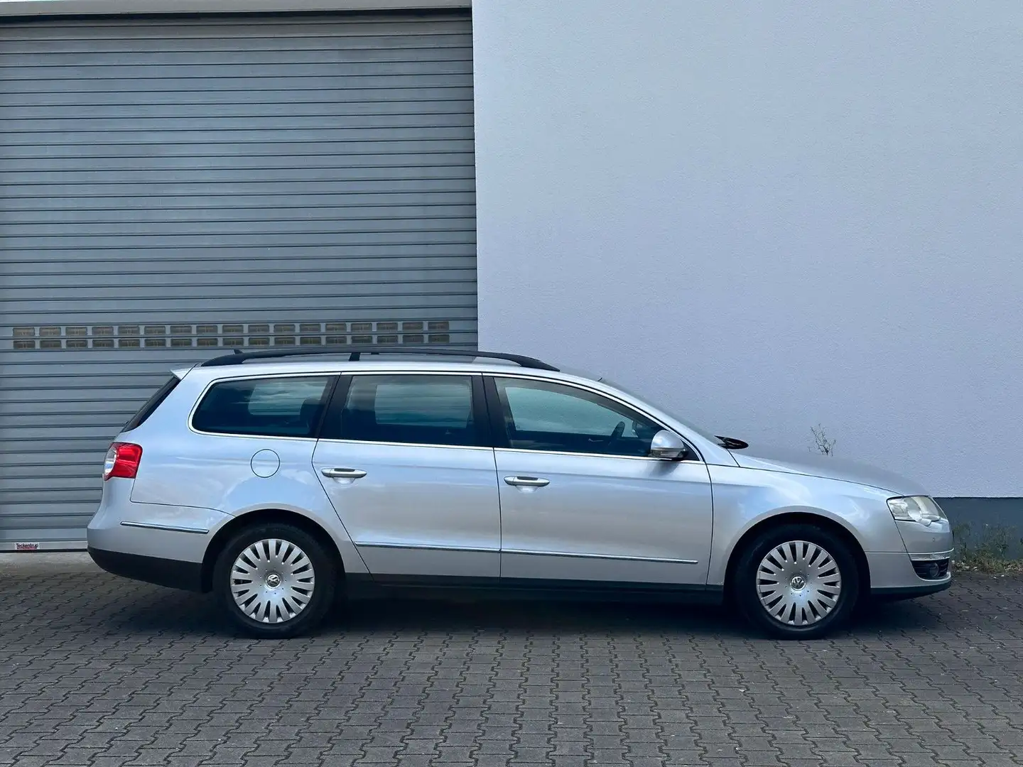 Volkswagen Passat Variant Passat 1.8  TSI Variant Comfortline*Navi*SHZ Silver - 2