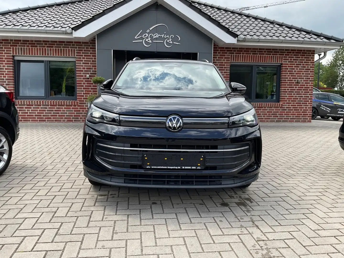 Volkswagen Tiguan 2.0 TDI DSG Life,ACC,AHK,LED,Kamera Schwarz - 2