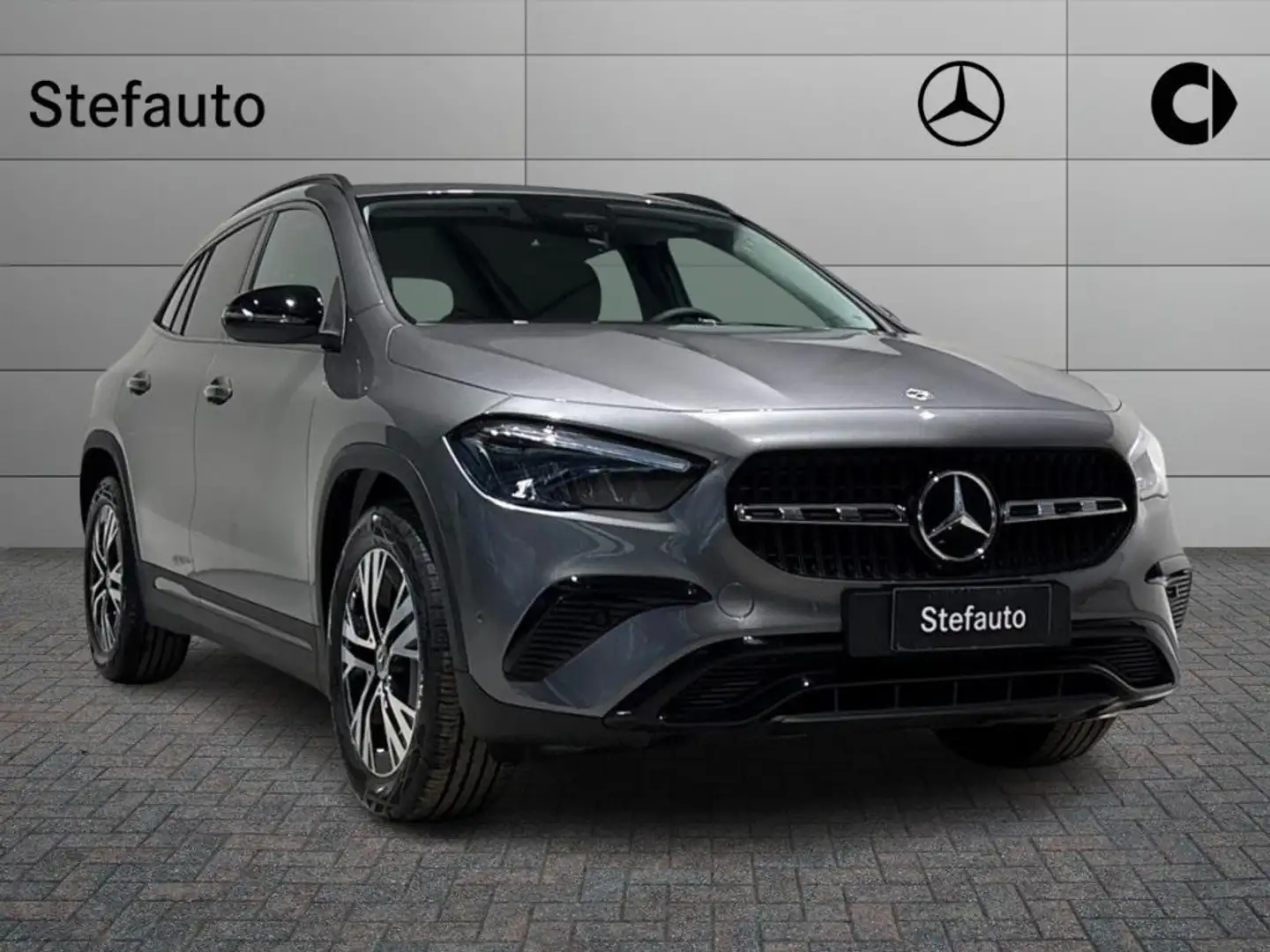 Mercedes-Benz GLA 200 d Automatic Progressive Advanced Grigio - 1
