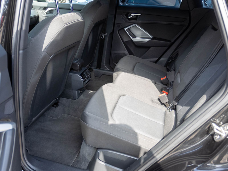 Audi Q3 advanced 35TFSI Stronic Navi LED GRA AHK EPH — photo 22