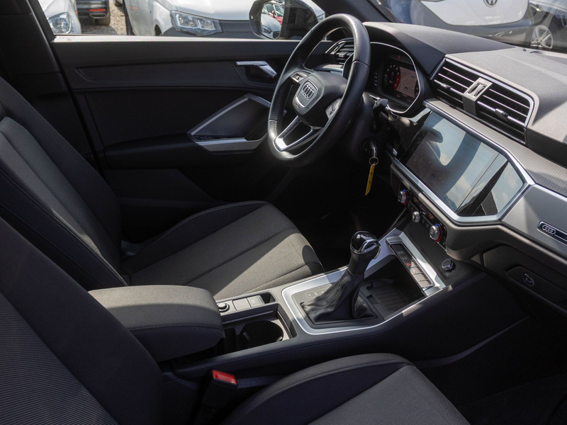 Audi Q3 advanced 35TFSI Stronic Navi LED GRA AHK EPH — photo 27