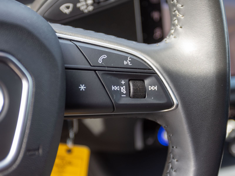 Audi Q3 advanced 35TFSI Stronic Navi LED GRA AHK EPH — photo 16