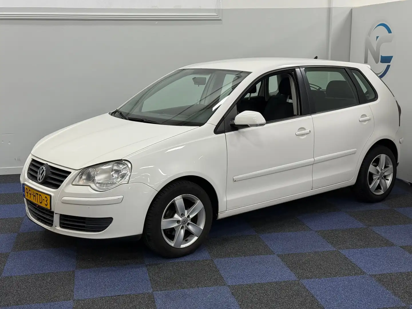 Volkswagen Polo 1.6-16V Comfortline / AIRCO / NAP / NETTE AUTO Weiß - 2