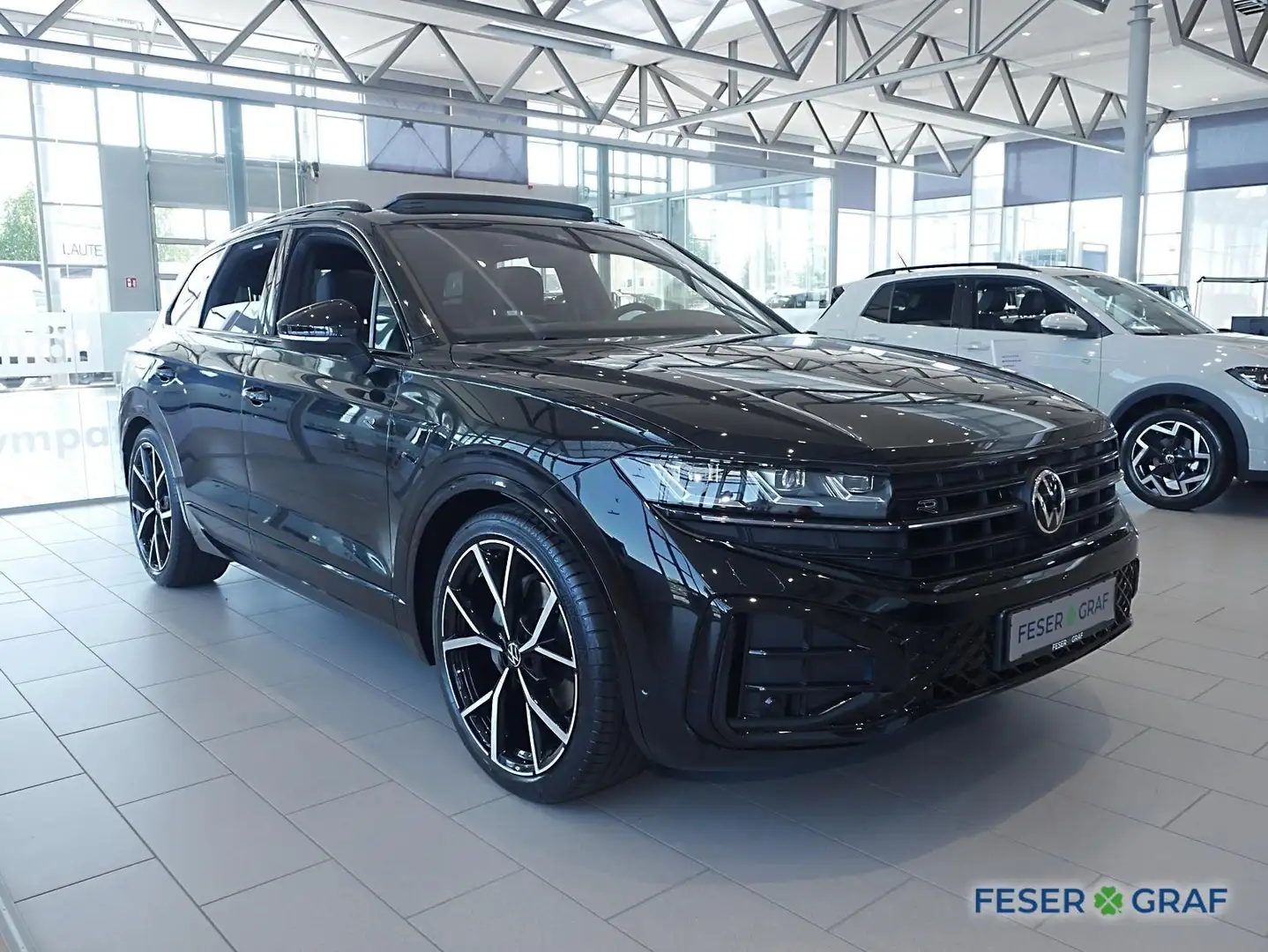 Volkswagen Touareg R-Line 3,0 l V6 TDI SCR 4MOTION ACC Navi Schwarz - 2