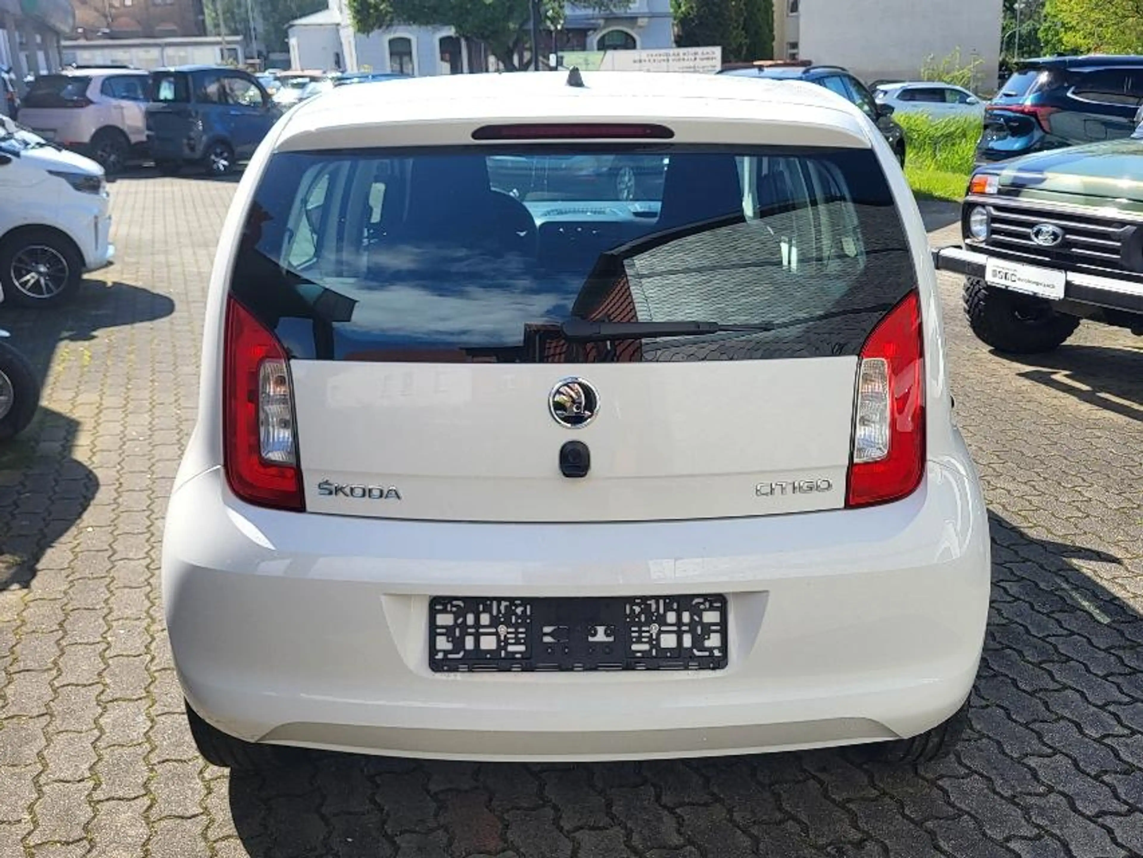 Skoda Citigo 1.0 MPI ASG Cool Edition+5TÜREN+WKR+1HAND — photo 6