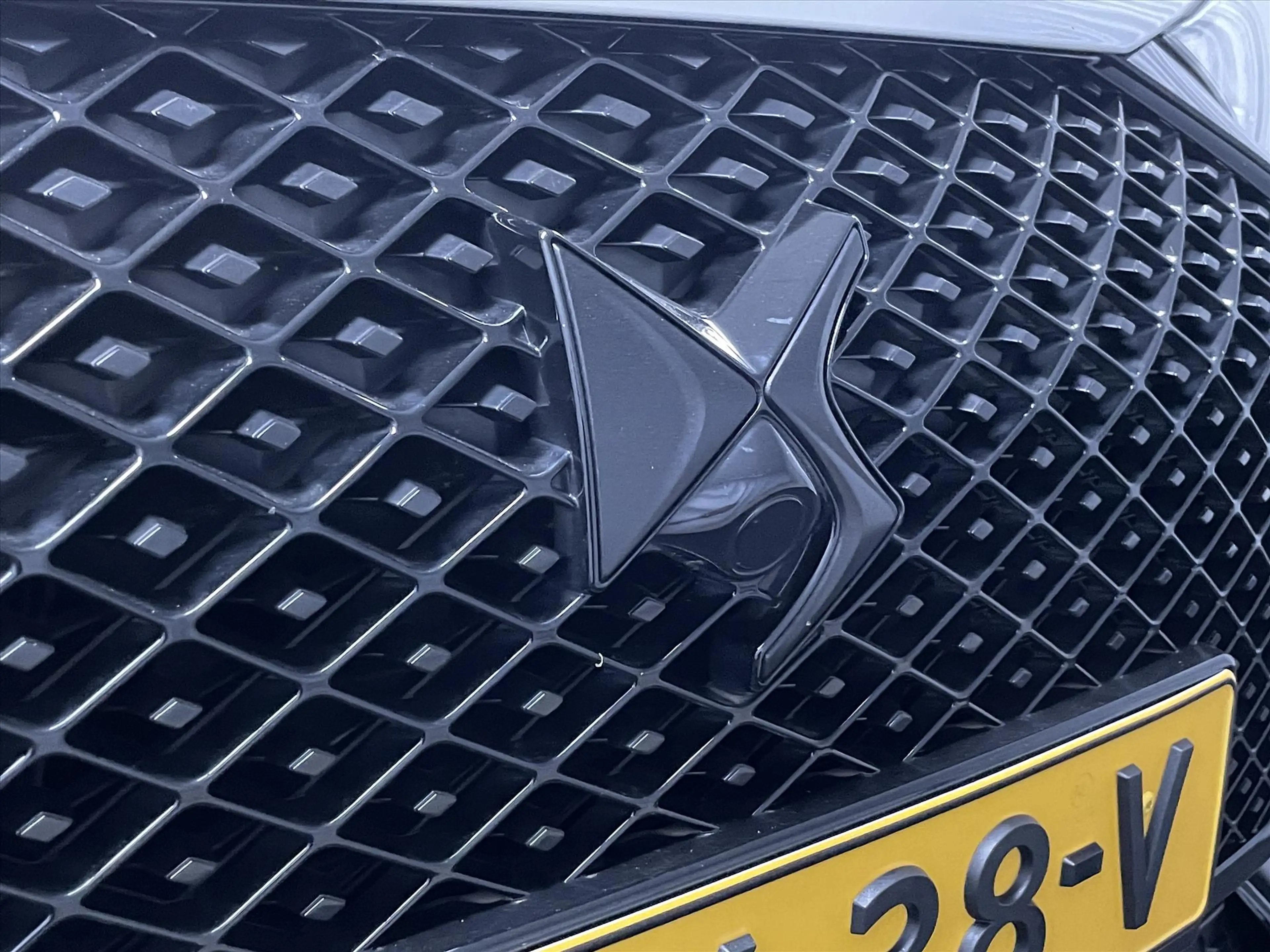 DS Automobiles DS 3 Performance 100pk 6-versn Climat | Half leder | Mi — photo 8