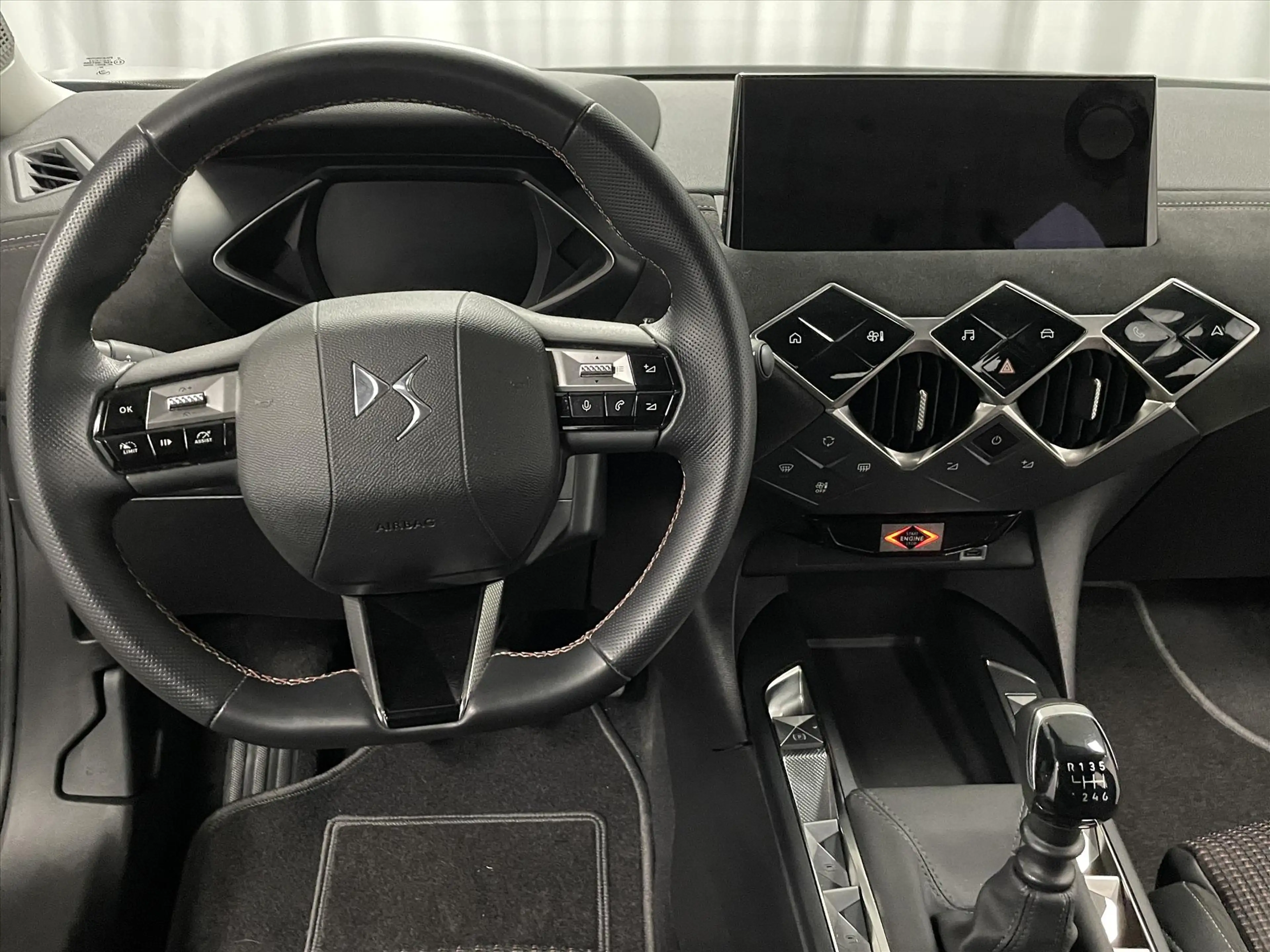 DS Automobiles DS 3 Performance 100pk 6-versn Climat | Half leder | Mi — photo 27