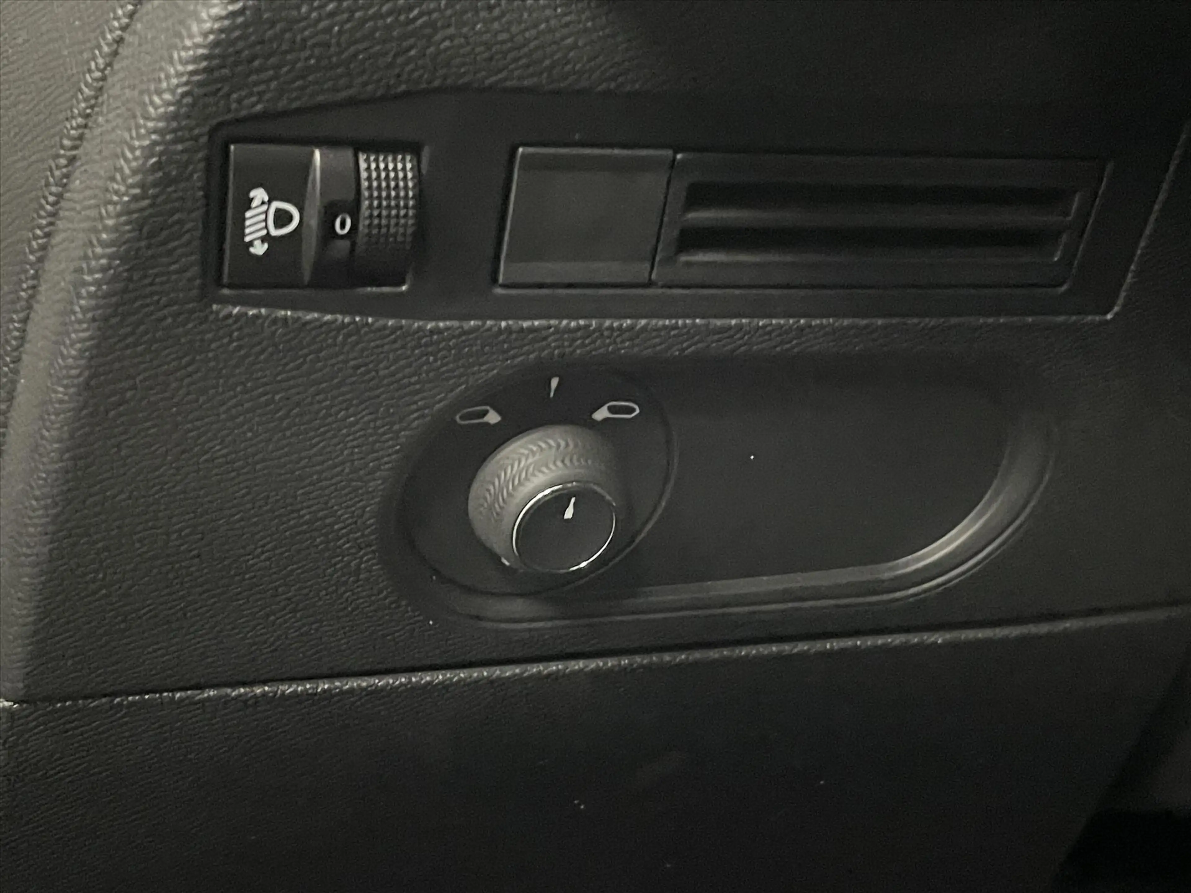 DS Automobiles DS 3 Performance 100pk 6-versn Climat | Half leder | Mi — photo 34