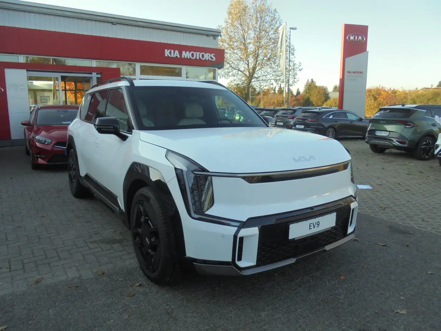 Kia EV9 GT-Line Launch 99,8kWh AWD Weiß - 2