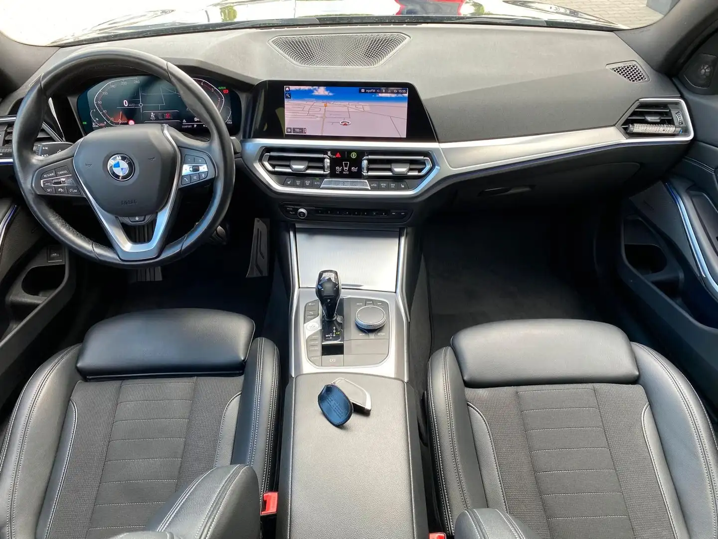 BMW 320 Touring 320 d xDrive Sport Line|Virt.|Laser| Blau - 2