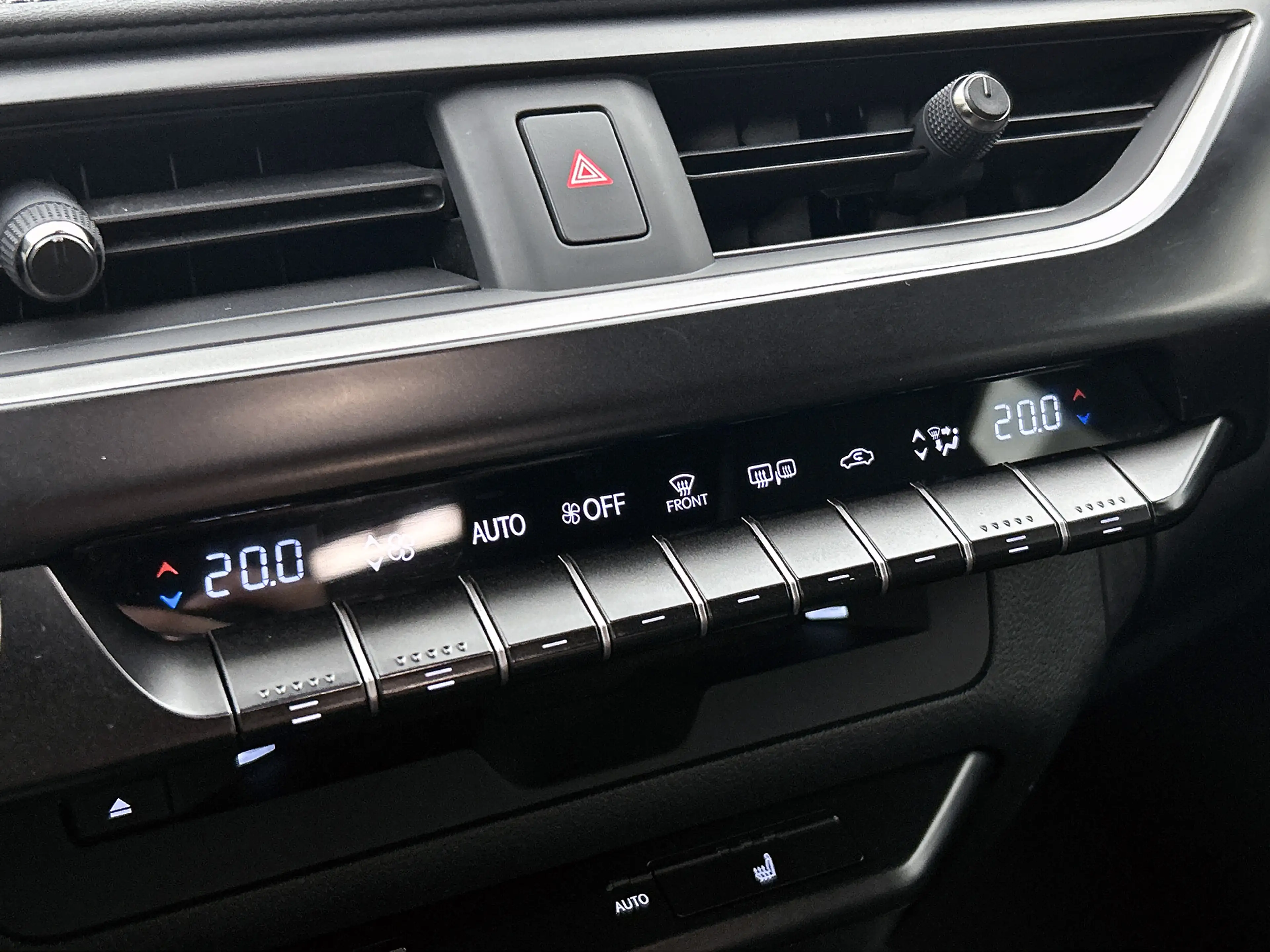 Lexus UX 250h Luxury Line Limited | Triple Led | Head-up Display — photo 11