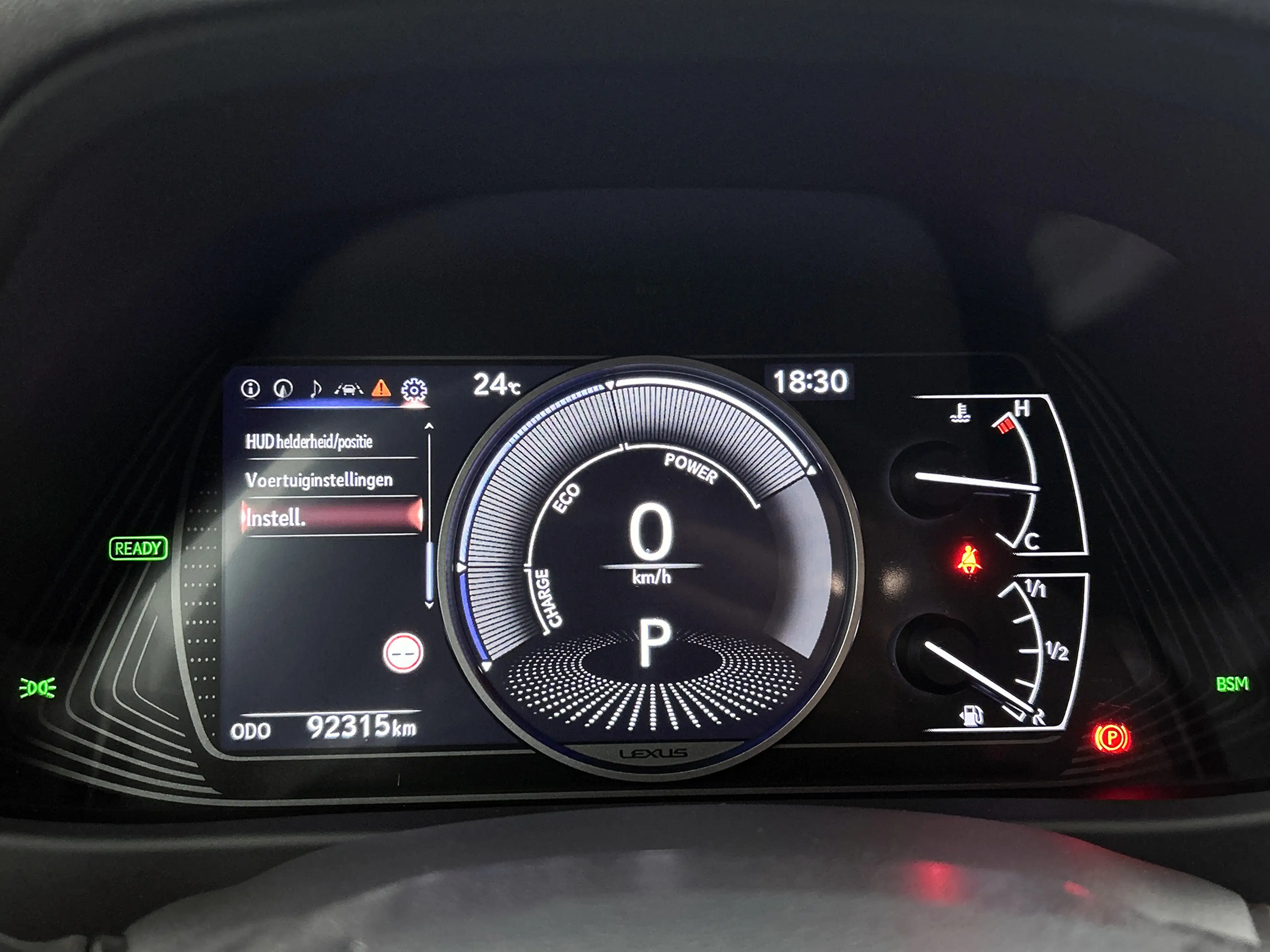 Lexus UX 250h Luxury Line Limited | Triple Led | Head-up Display — photo 6