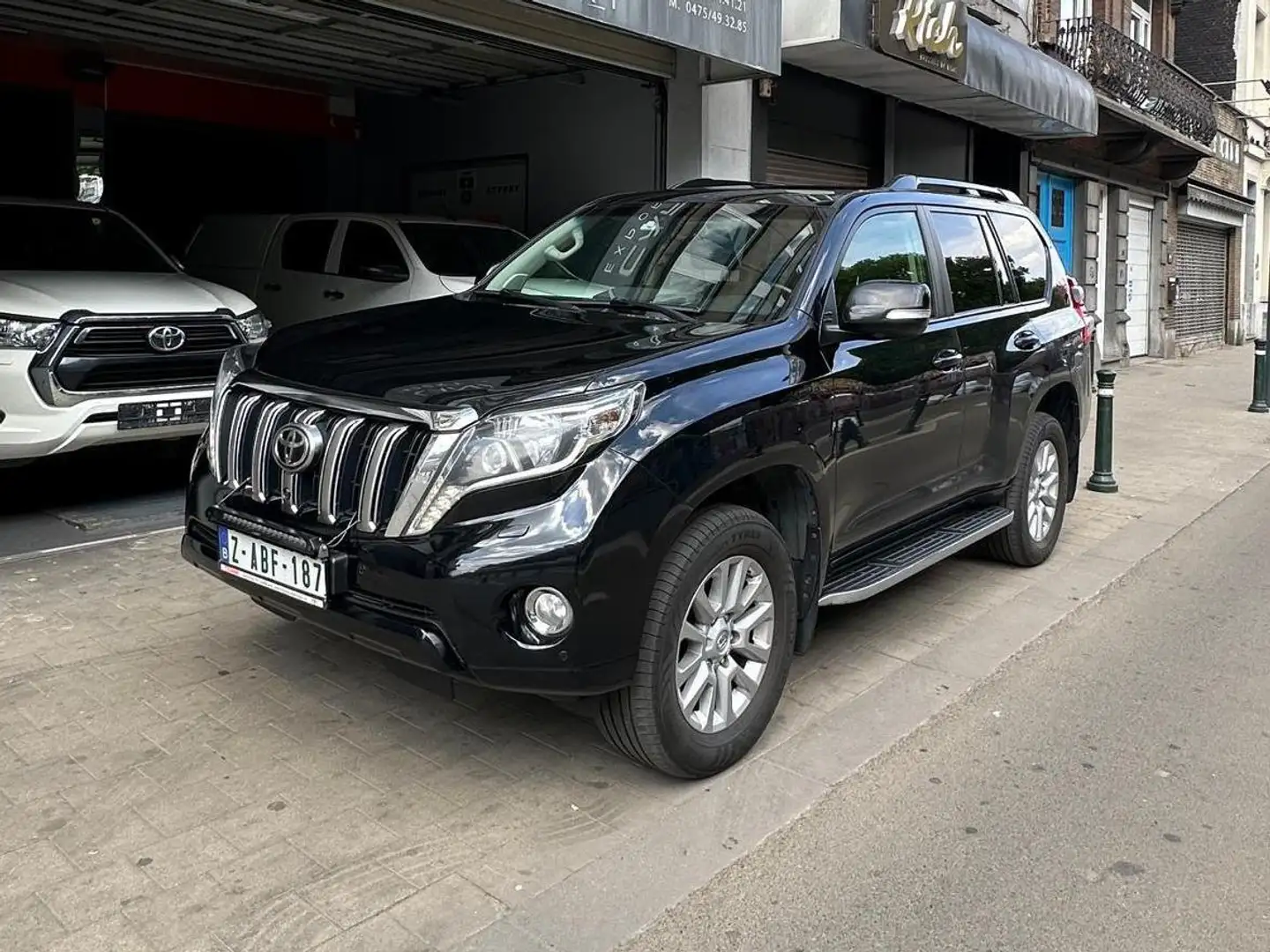 Toyota Land Cruiser Landcruiser 2.8D-4D Premium A/T Noir - 1