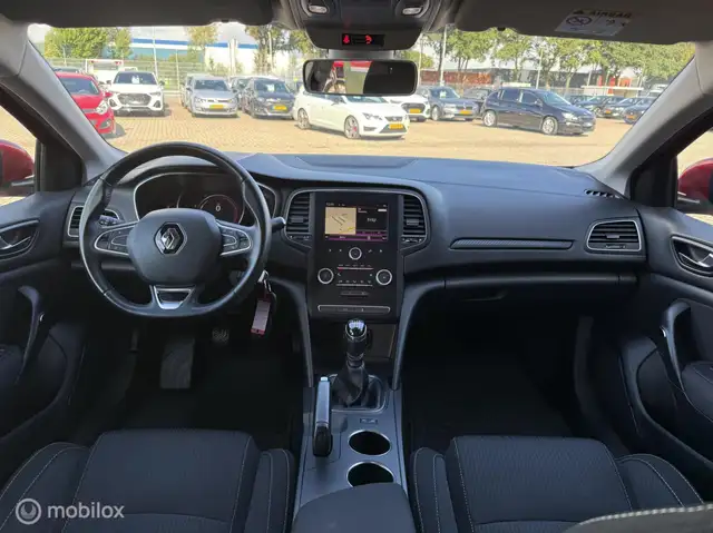 Renault Megane view 2