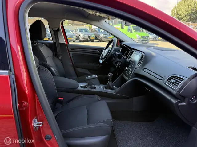 Renault Megane view 14