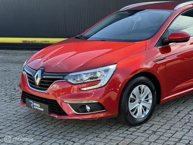 Renault Megane view 6