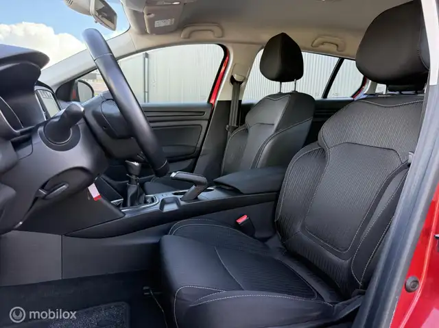 Renault Megane view 4