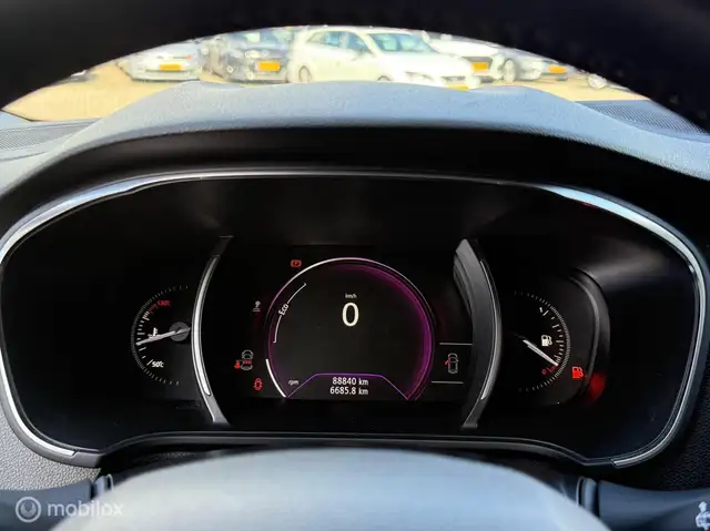 Renault Megane view 15