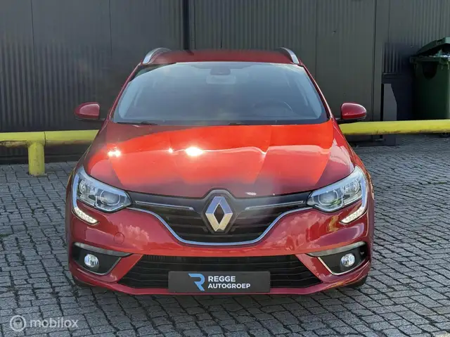 Renault Megane view 5