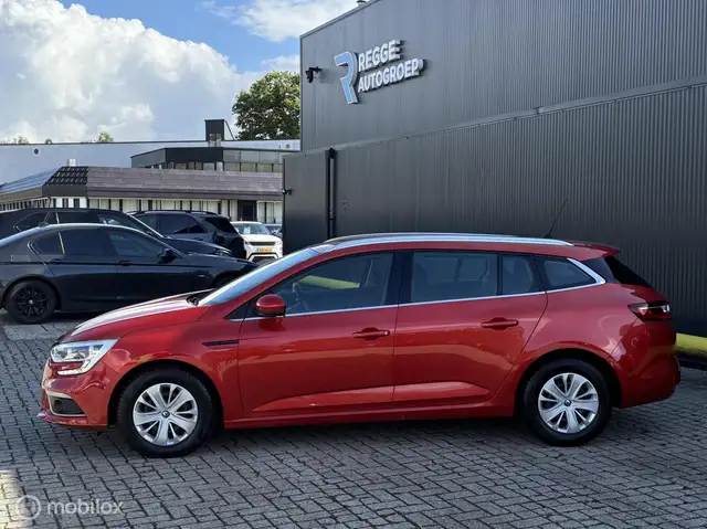 Renault Megane view 7