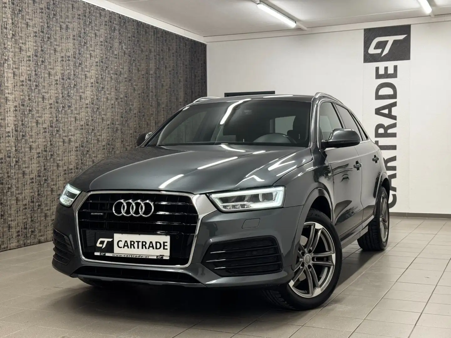 Audi Q3 2.0 TDI sport quattro 2x S-Line /LED/NAVI/ANHV./ Grau - 1