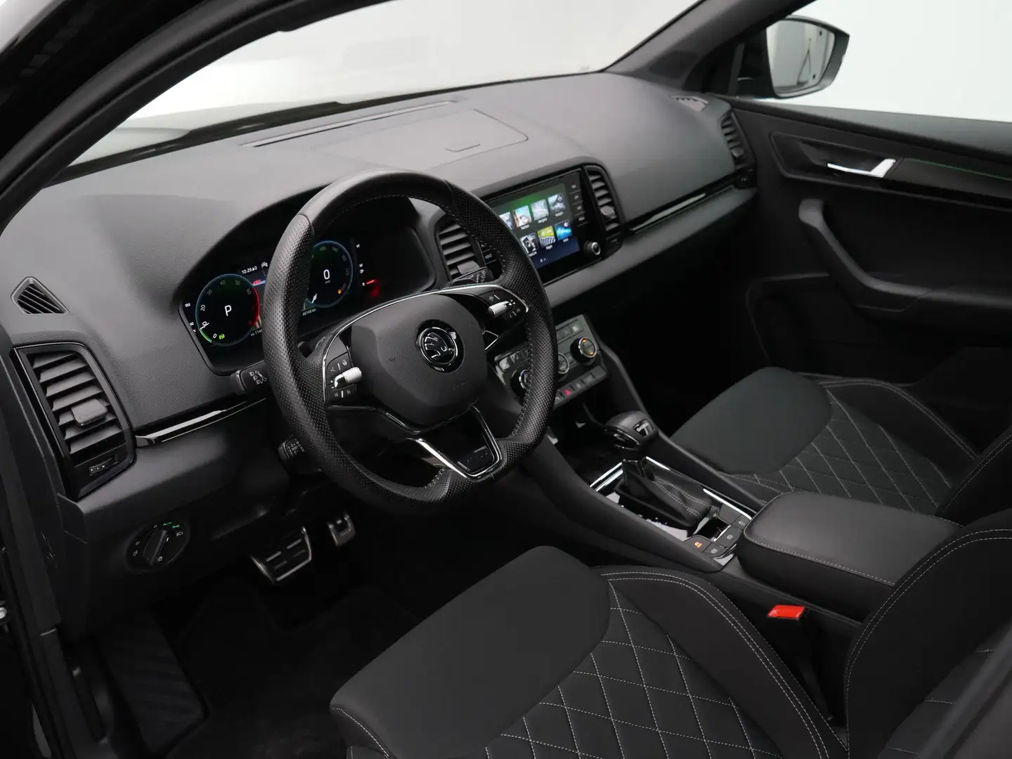 Skoda Karoq 1.5 TSI 150 pk DSG ACT Sportline Business | Matrix Negro - 2