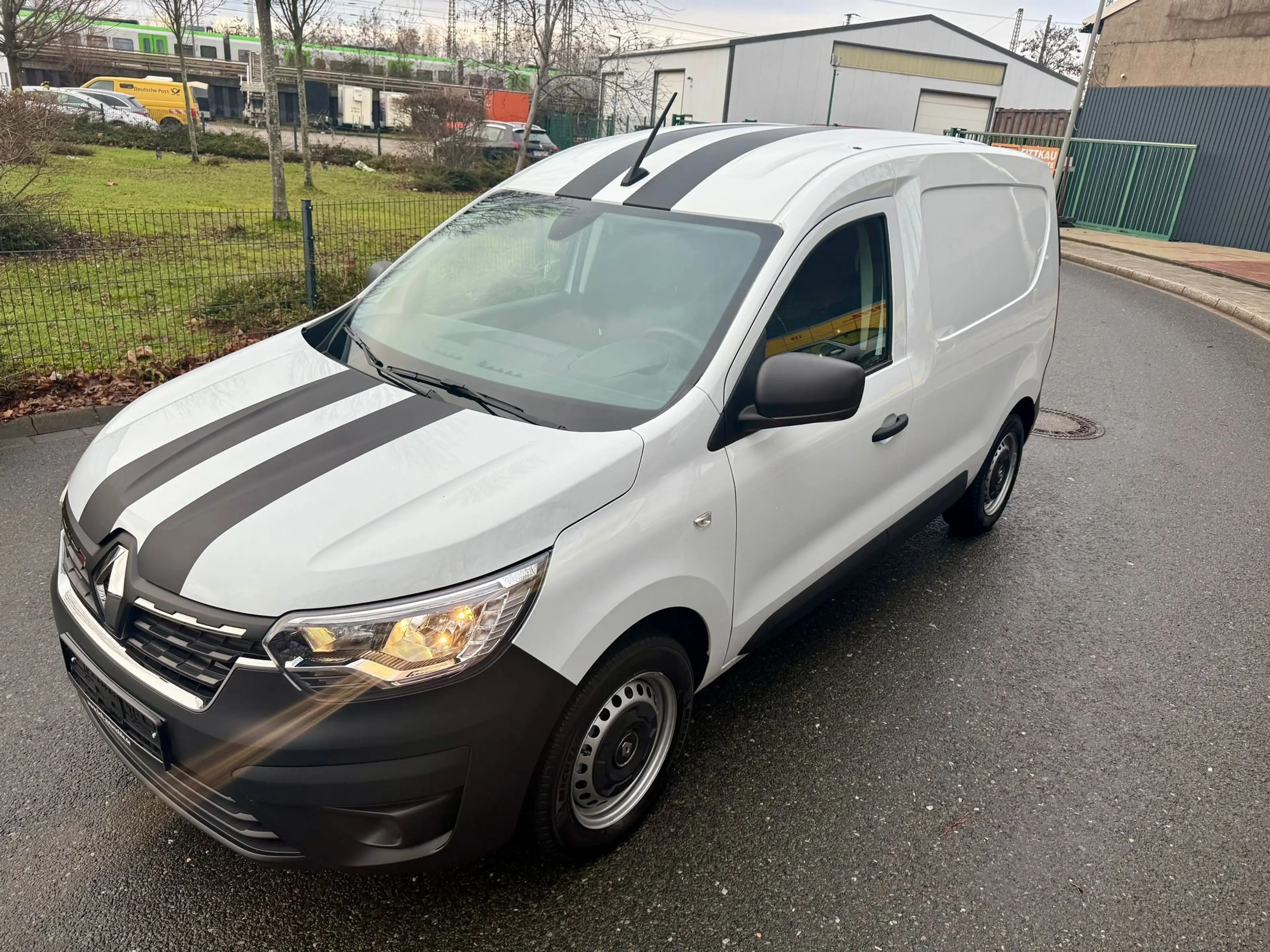Renault Express Extra*Klima*Top Zustand*Tüv 11/2027!!! — photo 4