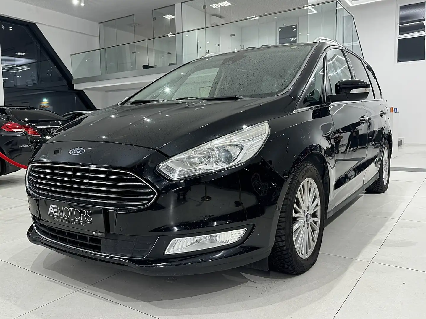 Ford Galaxy 2,0 TDCi Titanium Aut. *7-SITZER*KREDIT-GARANTI... Schwarz - 1