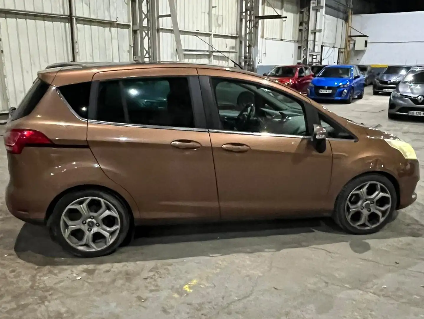 Ford B-Max 1.6 tdci 95cv Bronce - 2