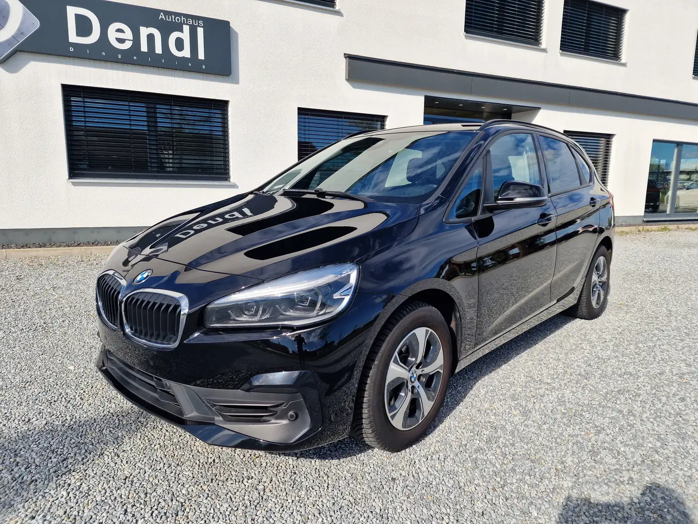 BMW 218 218i Active Tourer Aut. *LED*Navi*Sportsitze*uvm.. Schwarz - 2