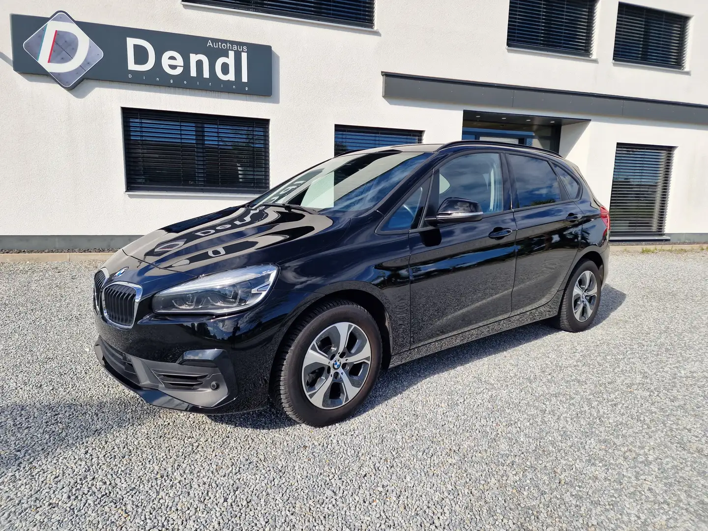 BMW 218 218i Active Tourer Aut. *LED*Navi*Sportsitze*uvm.. Schwarz - 1