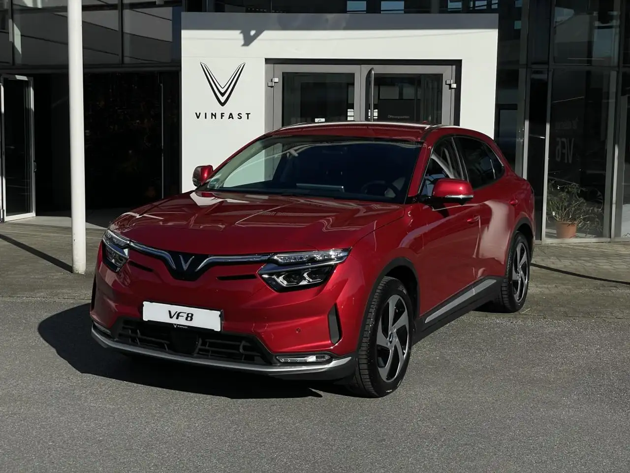VinFast VF 8