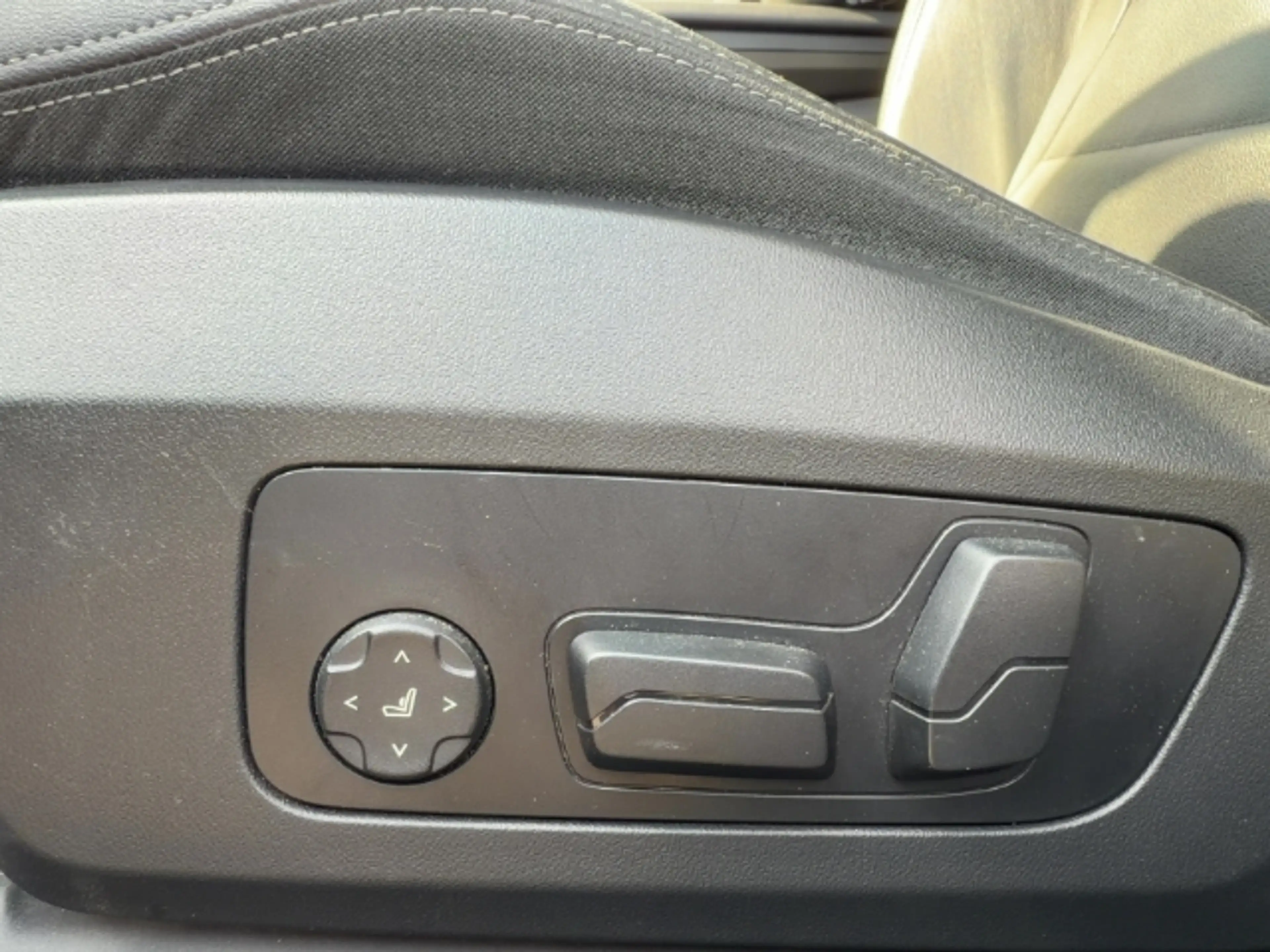 BMW 230 Active Tourer e xDrive Sportpaket HUD AD El. Panod — photo 14